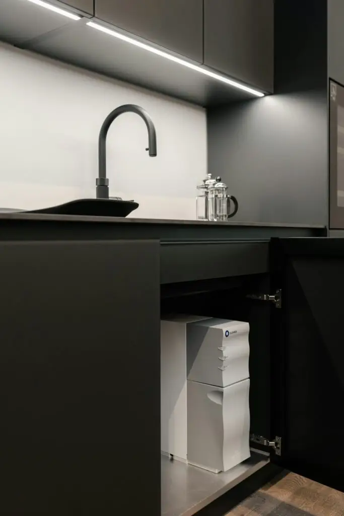 bluewater-sweden-NcbU7Etc4mY-unsplash (1)